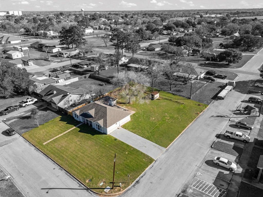1740 6th Street thumbnail 4
