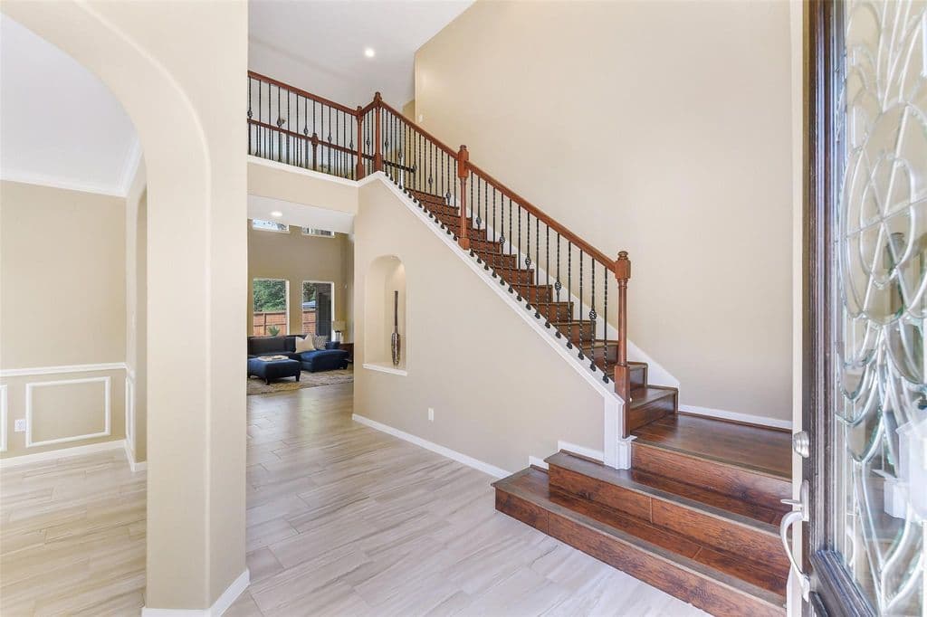 13502 Hammond Hills Lane thumbnail 3