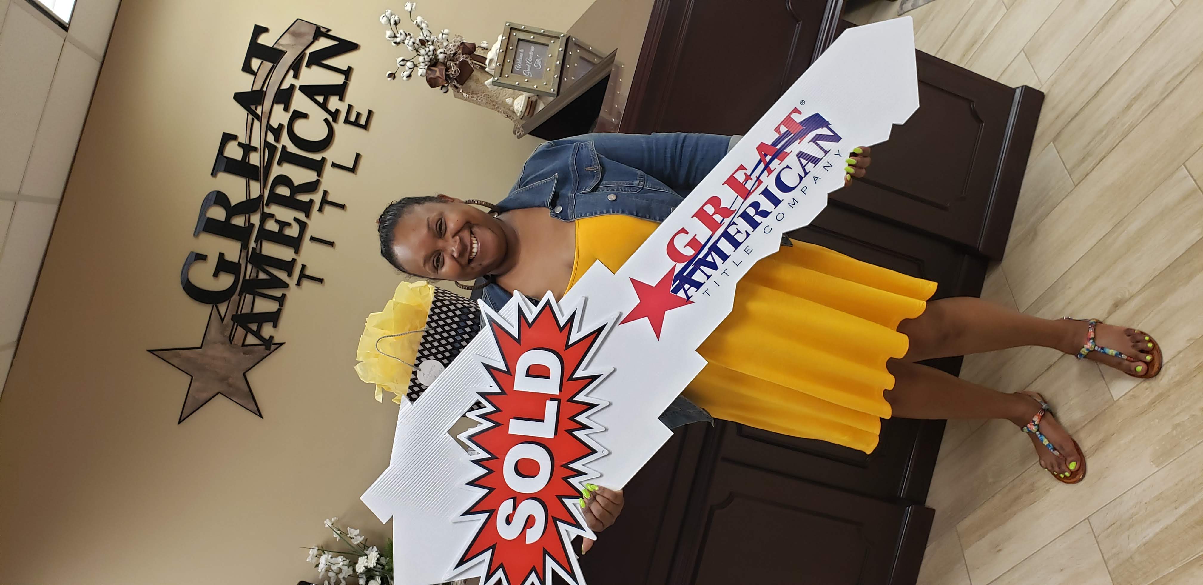 AZOR Realty Group sold property and happy client 9