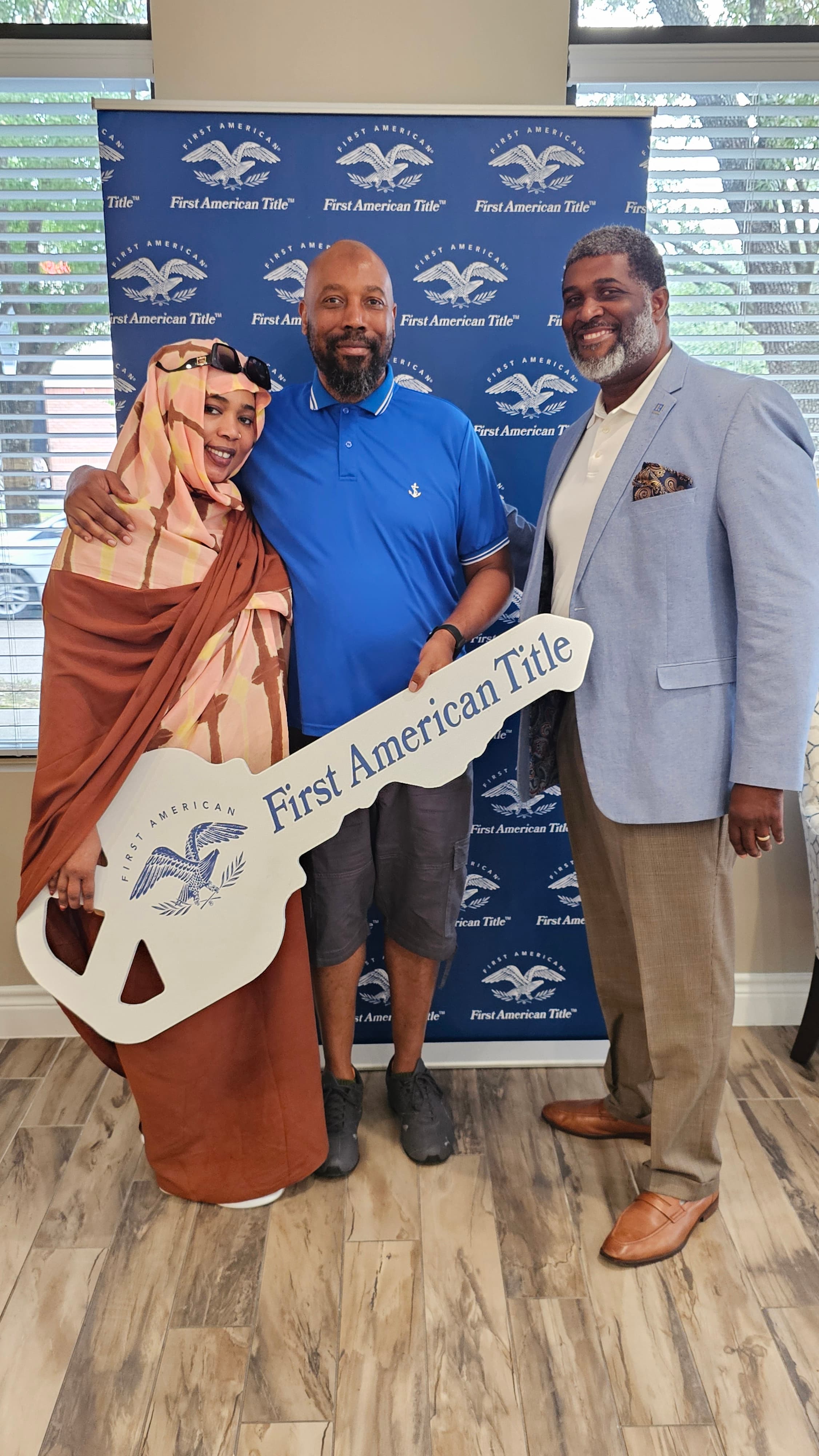 AZOR Realty Group sold property and happy client 4